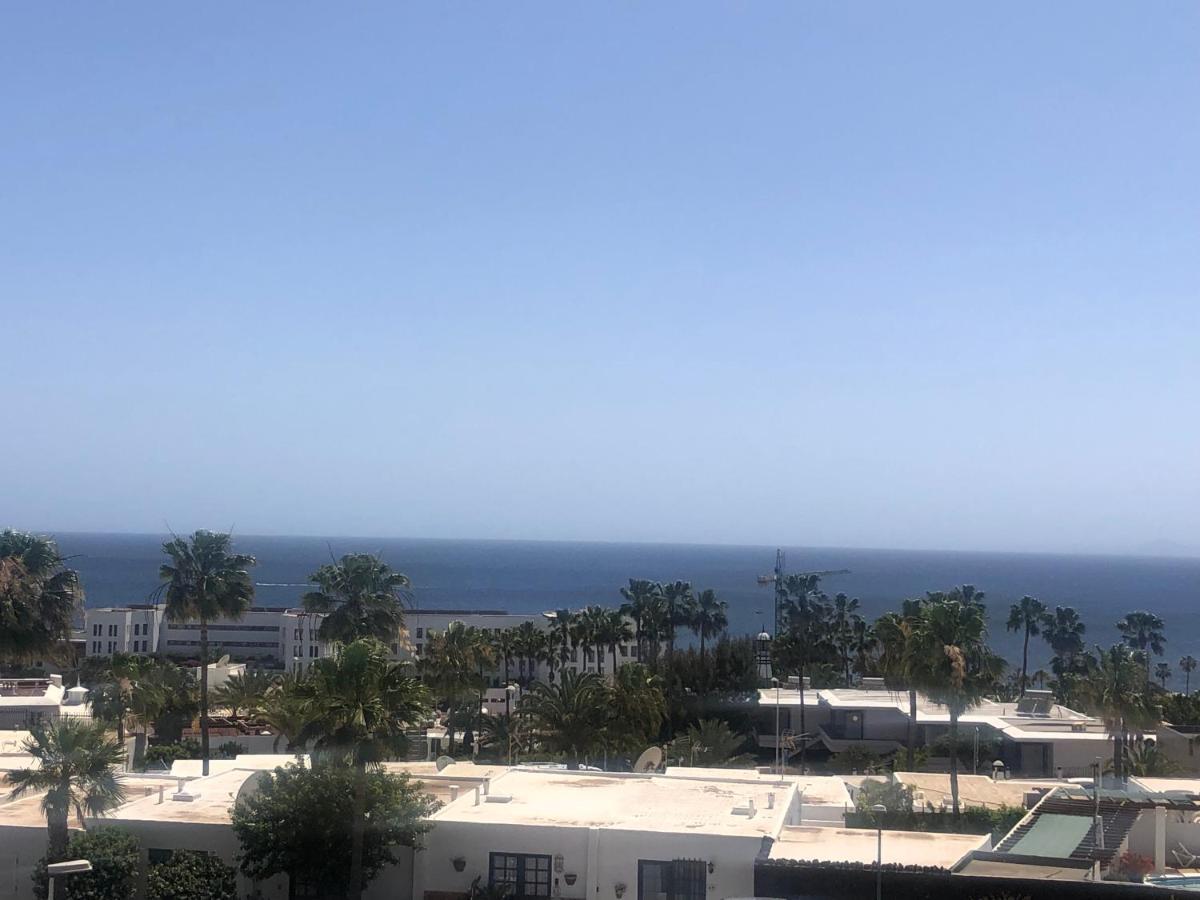 Blue Sea View *