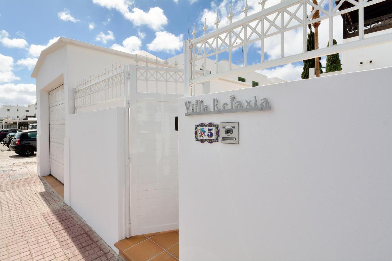 Lovely 3-bed In Puerto Del Carmen Villa *