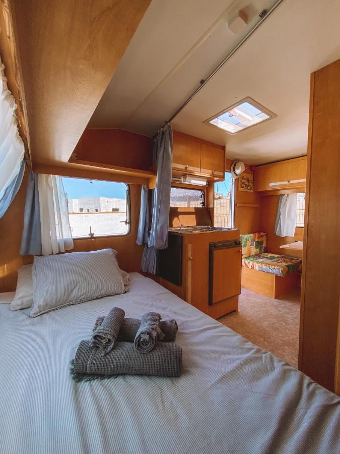 Glamping Caravan Lanzarote Luxury tent Tinajo