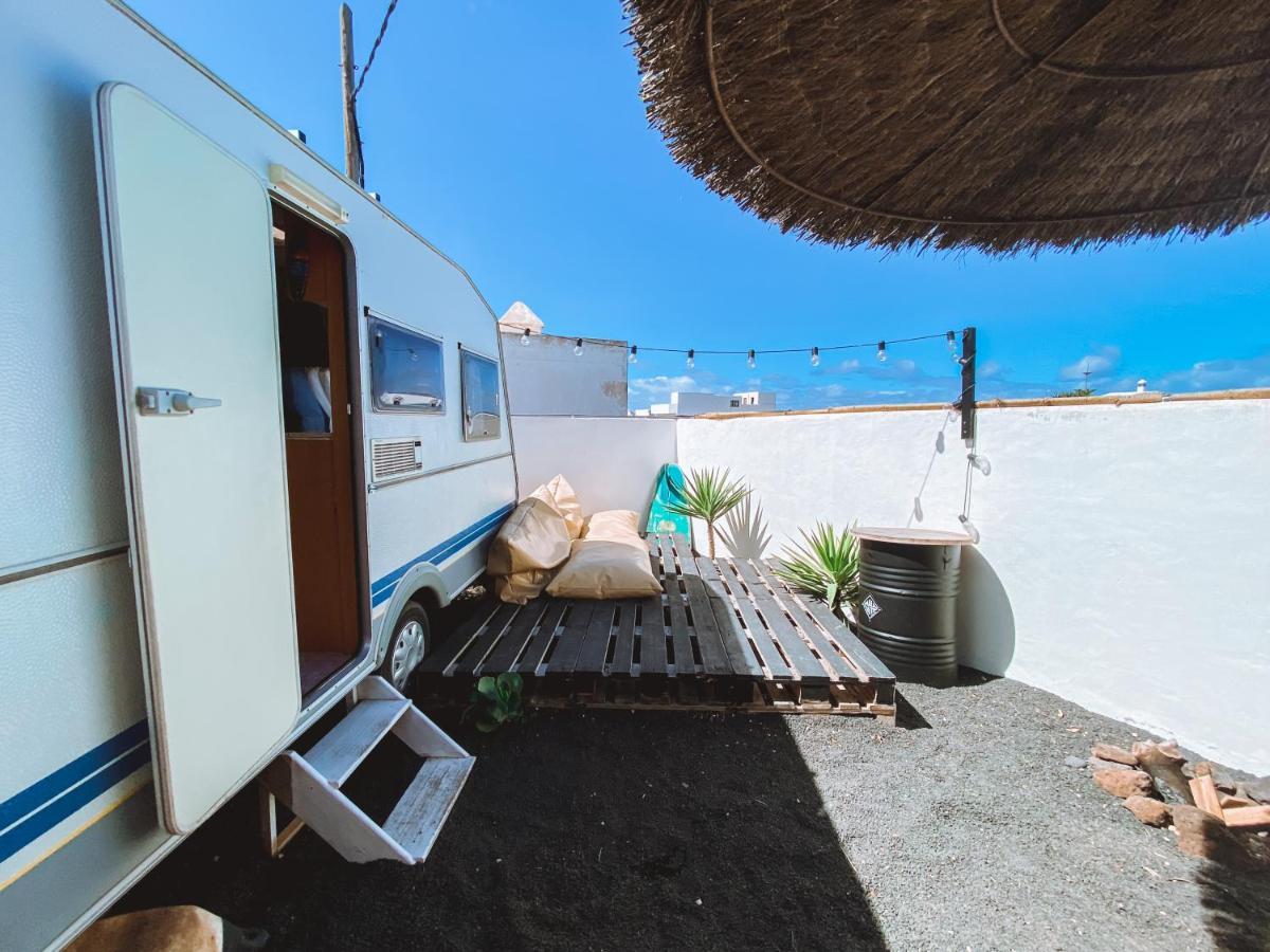 Luxury tent Glamping Caravan Lanzarote Tinajo