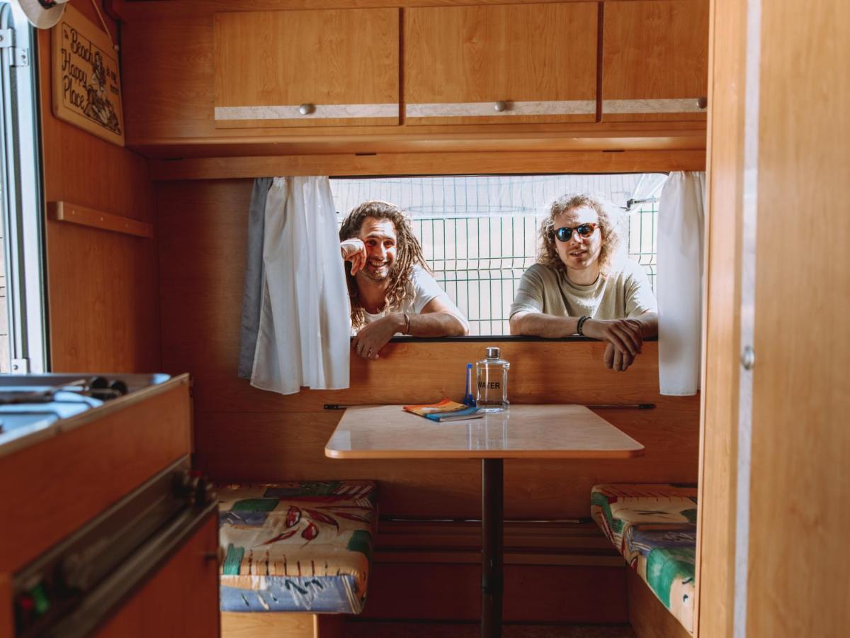 Glamping Caravan Lanzarote Luxury tent Tinajo