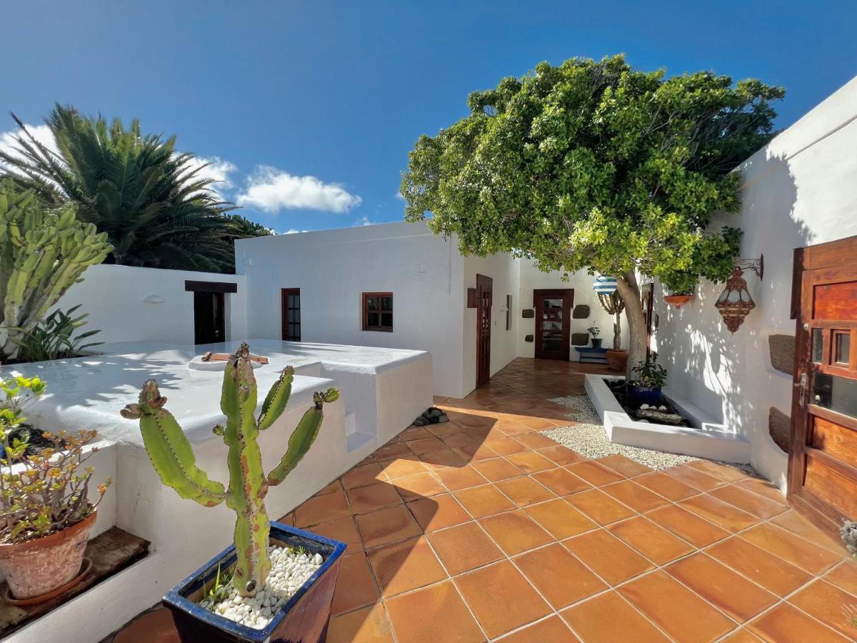 Сasa de vacaciones Stylish House In A Real With Private Garden Uga