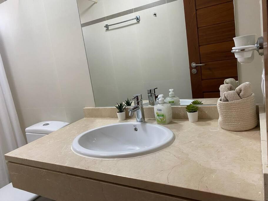Casa Marla Mit 3 Schlafzimmern Und 2 Badezimmern Apartamento
