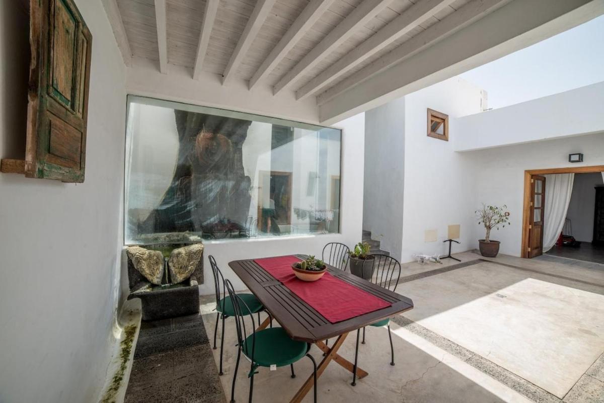 Lightbooking Lanzarote Holiday home *