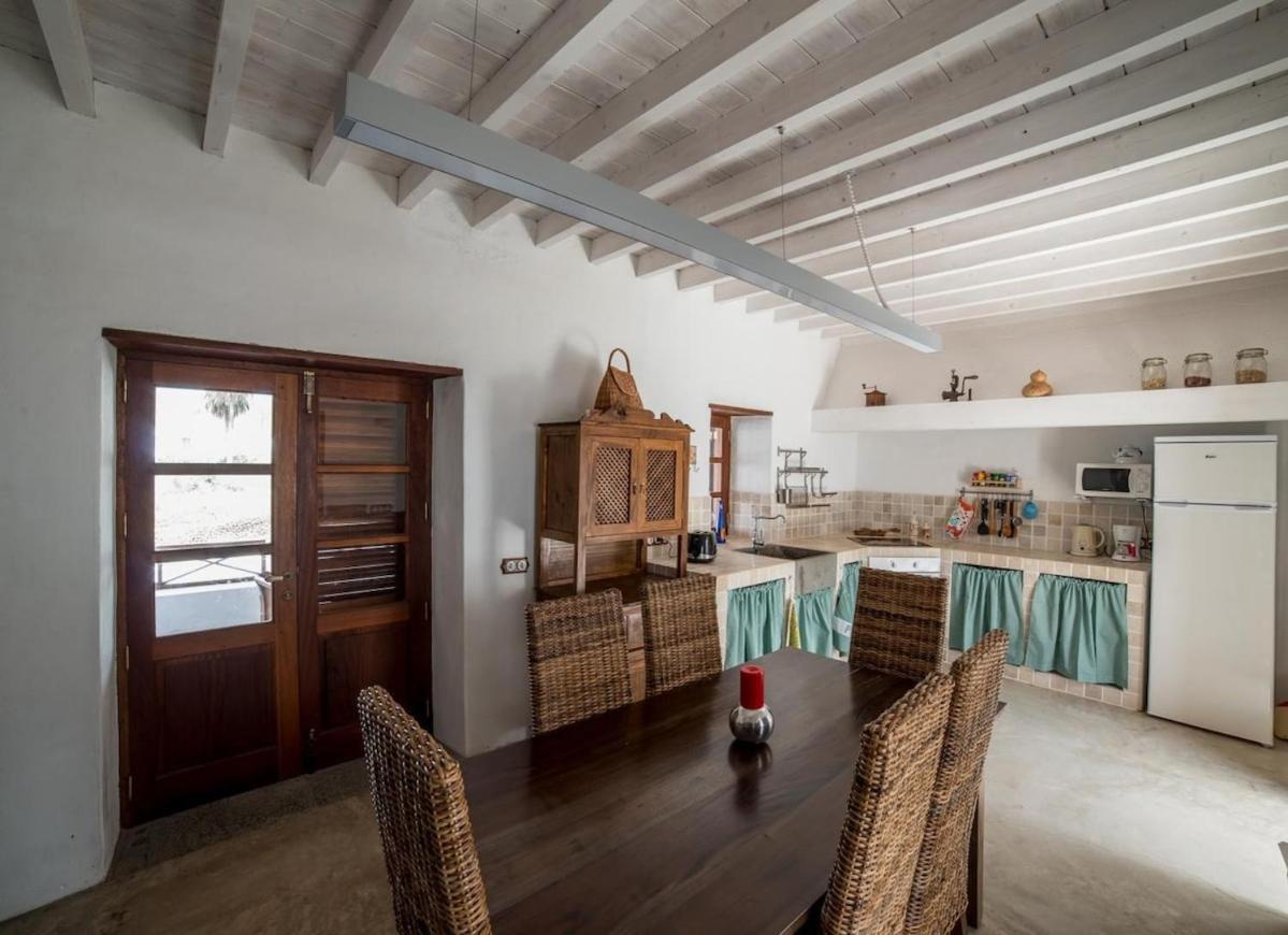 Lightbooking Lanzarote Holiday home Haria
