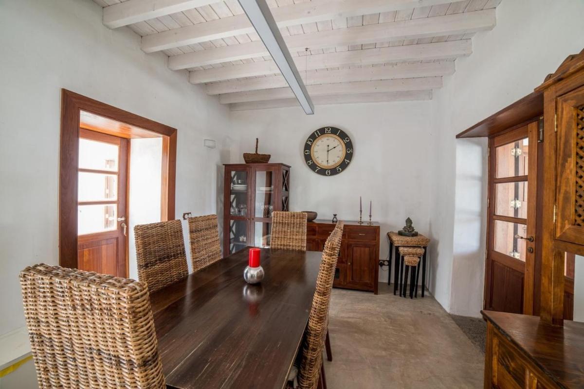 Lightbooking Lanzarote Holiday home Haria