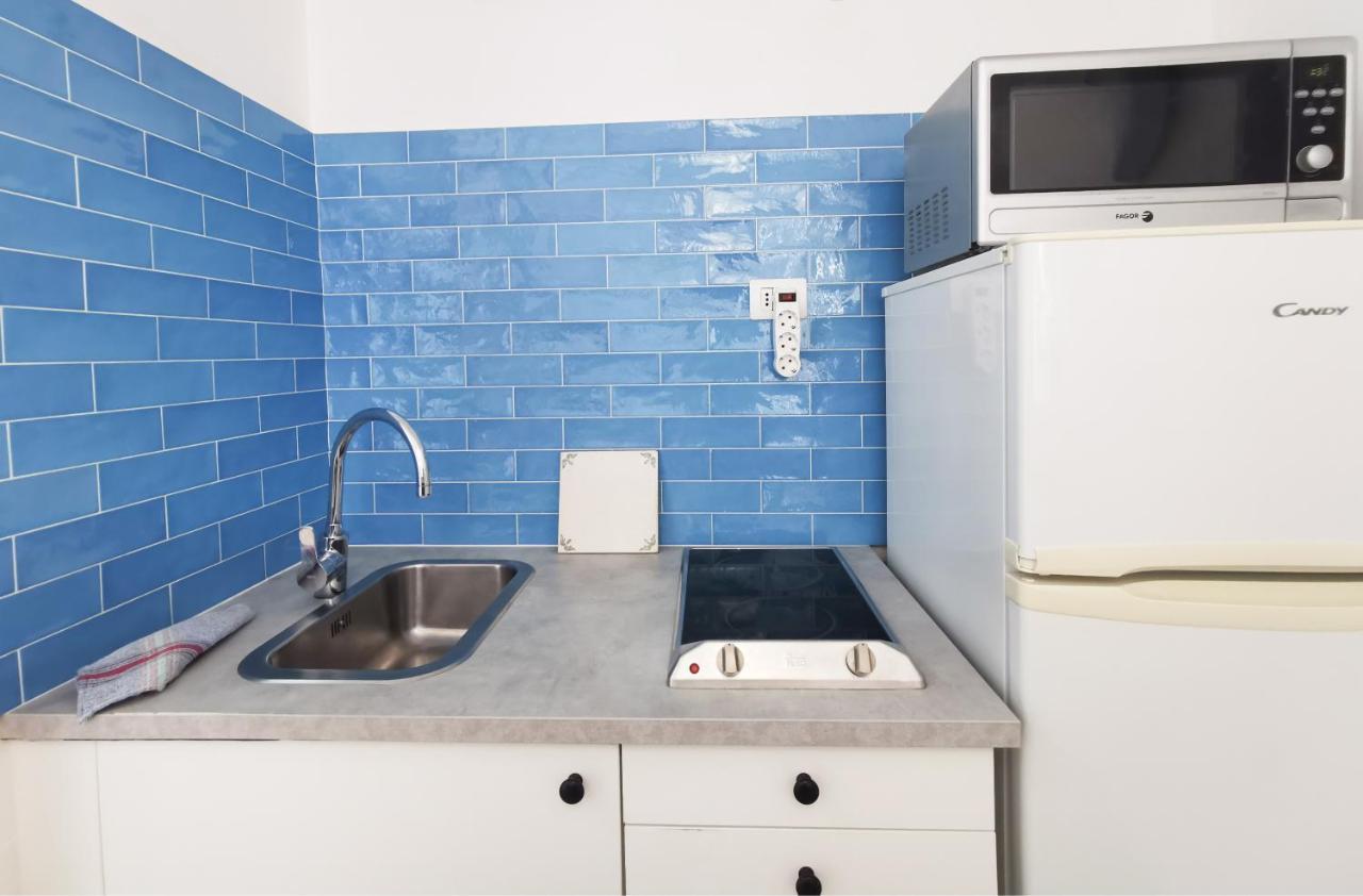 Charlie's Molinos Apartment *