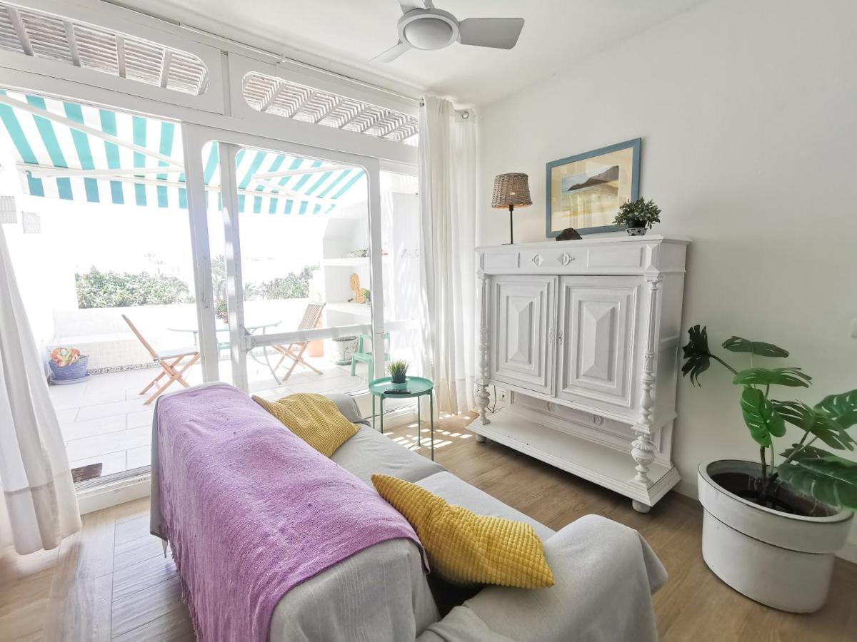 Charlie's Molinos Apartment