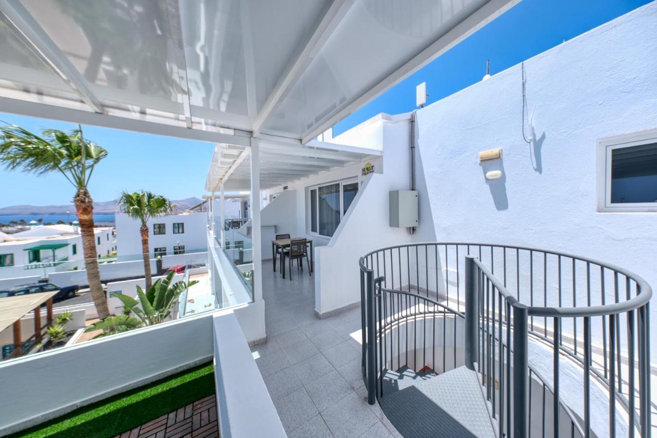 Sunlit Paradise - Sea View Holiday home *