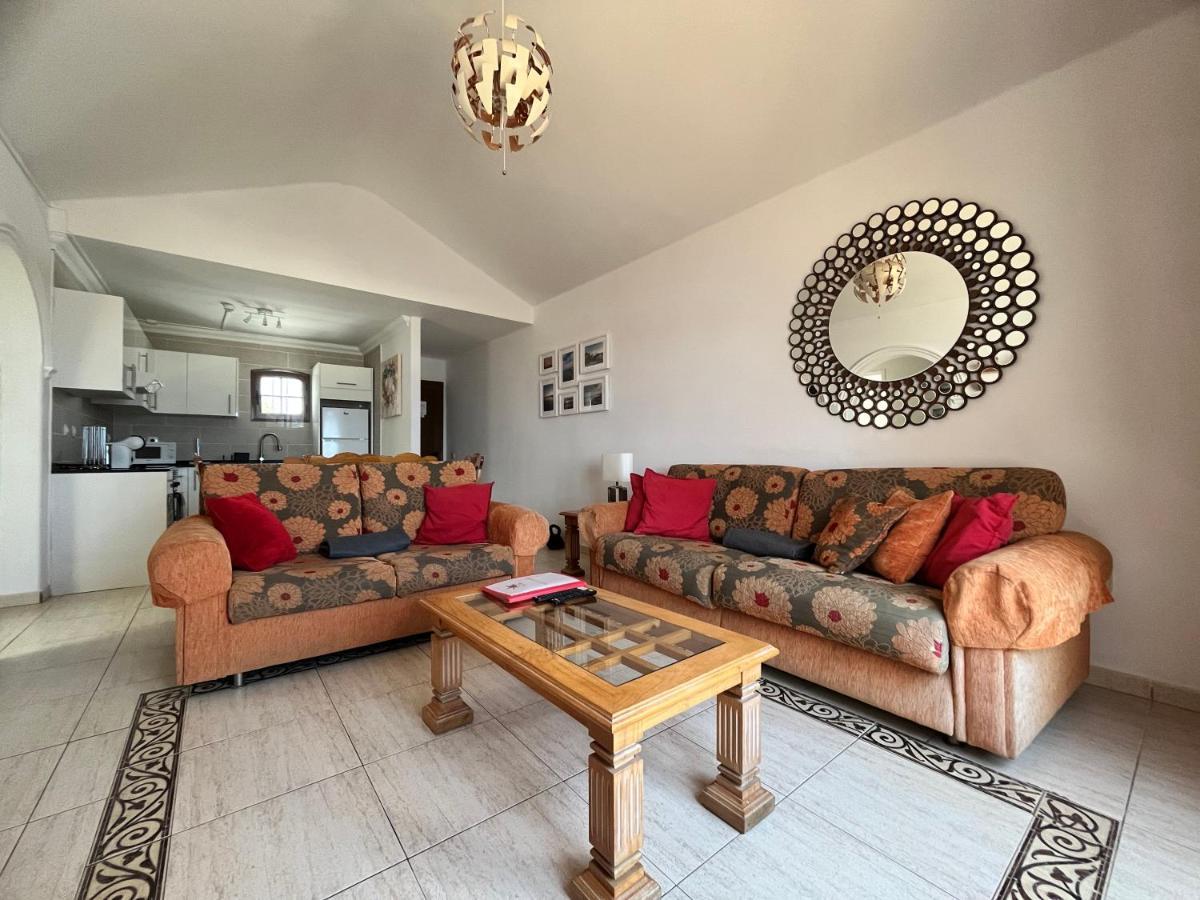 La Cumbre 7a - 2 Bed/2 Bath - 1st Floor - Uk Tv - Wi-fi Puerto del Carmen (Lanzarote)