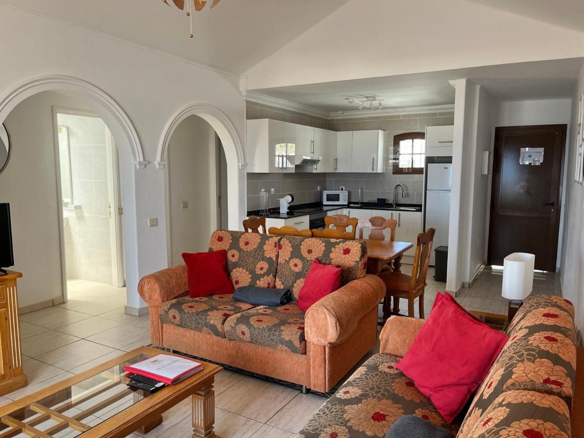 La Cumbre 7a - 2 Bed/2 Bath - 1st Floor - Uk Tv - Wi-fi * Puerto del Carmen (Lanzarote)