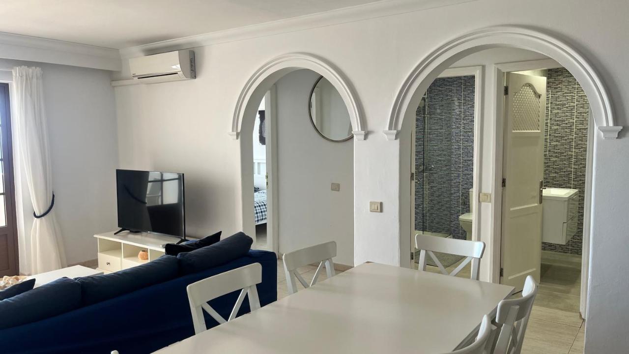 La Cumbre 4a - Sea Views -2 Bed - 2 Bath - Mezzanine Floor - Aircon - Uk Tv Puerto del Carmen (Lanzarote)