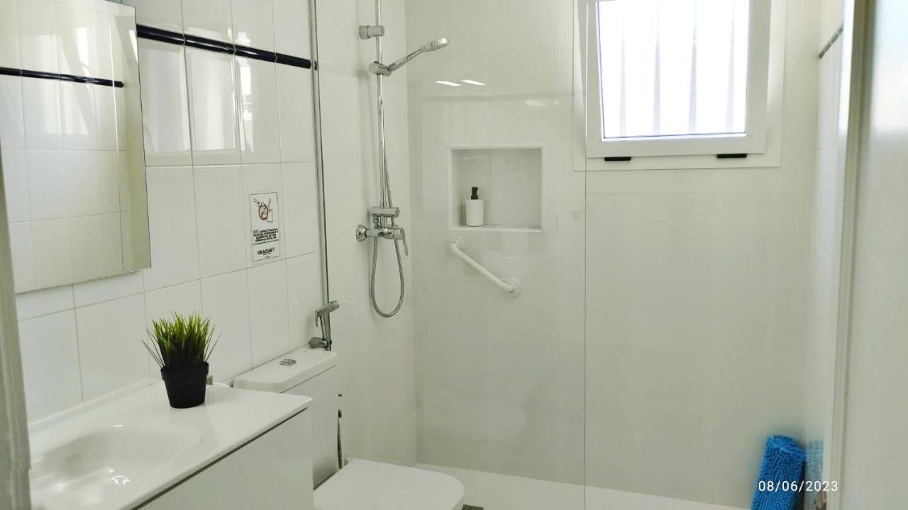 Apartment Aguazul - A Pie De Piscina Y Vistas Al Mar
