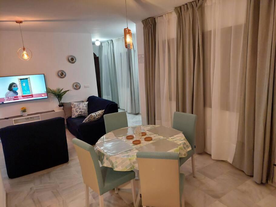 In - 1 Or 2 Bedrooms Apartment Arrecife (Lanzarote)