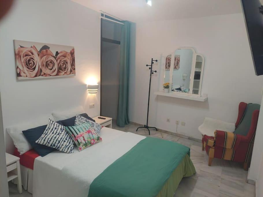 In - 1 Or 2 Bedrooms Apartment *