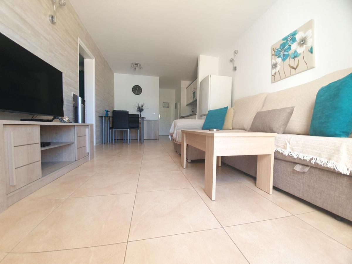 Atalaya Ground Floor Poolside Apartment *