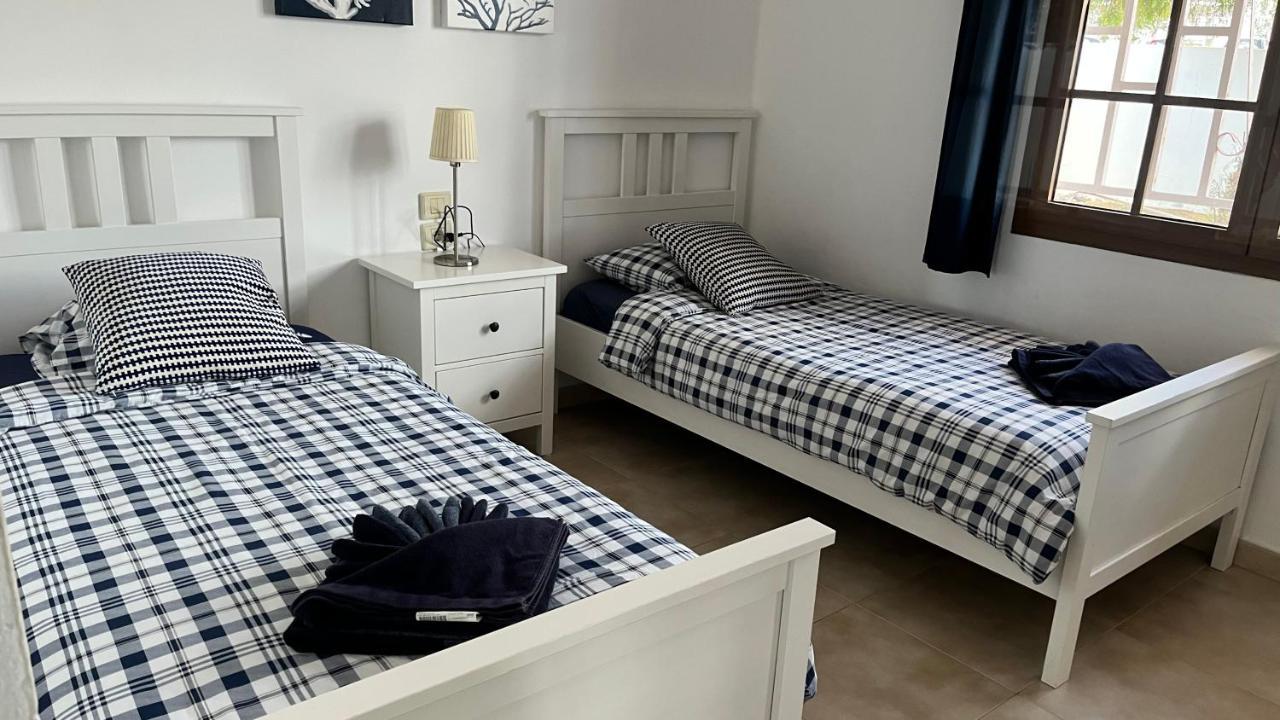 La Cumbre 4a - Sea Views -2 Bed - 2 Bath - Mezzanine Floor - Aircon - Uk Tv Puerto del Carmen (Lanzarote)