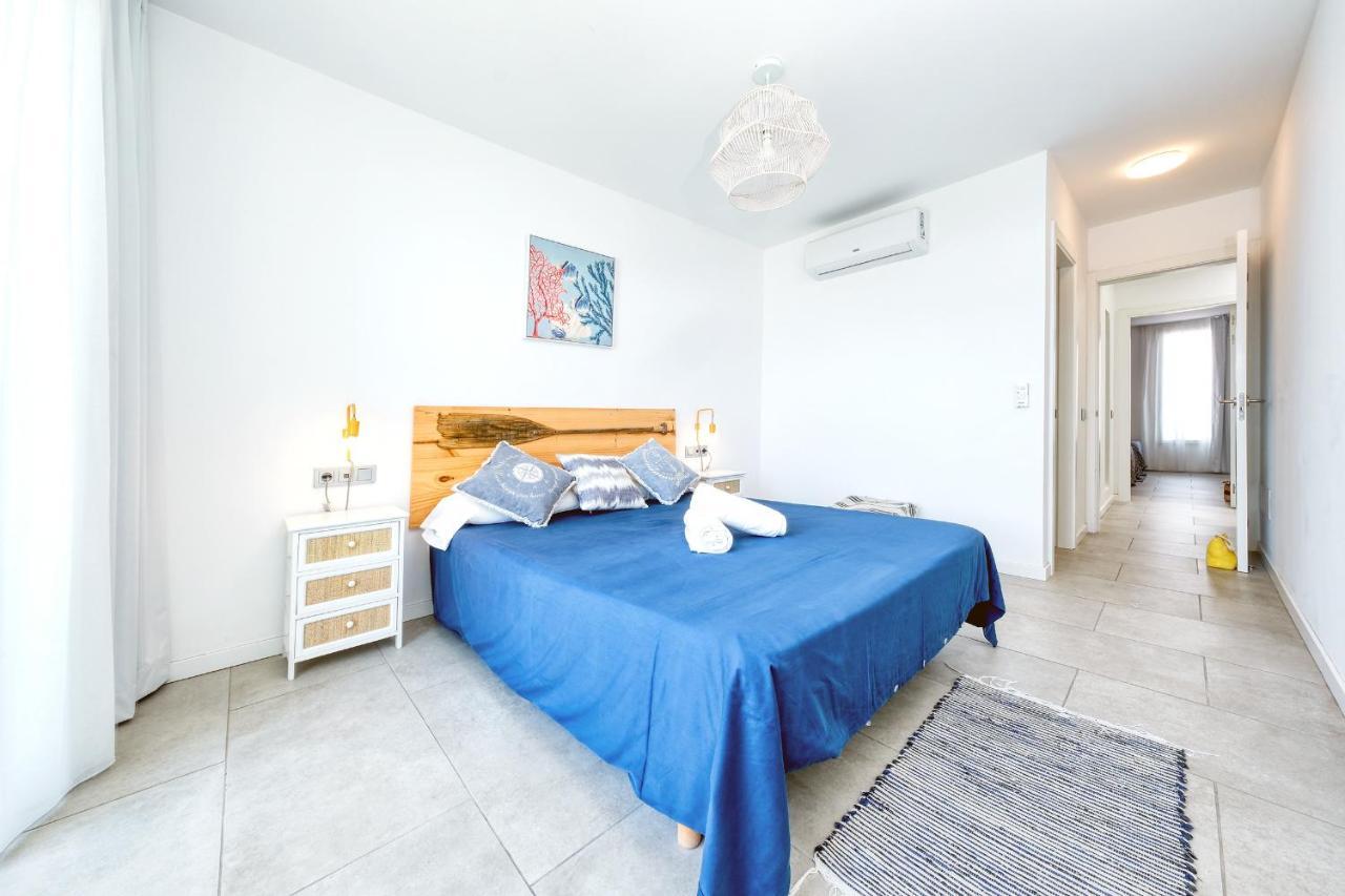 La Marinera House-near The Beach, Fast Wifi, Air-con On Main Bedroom And Sat Tv Holiday home