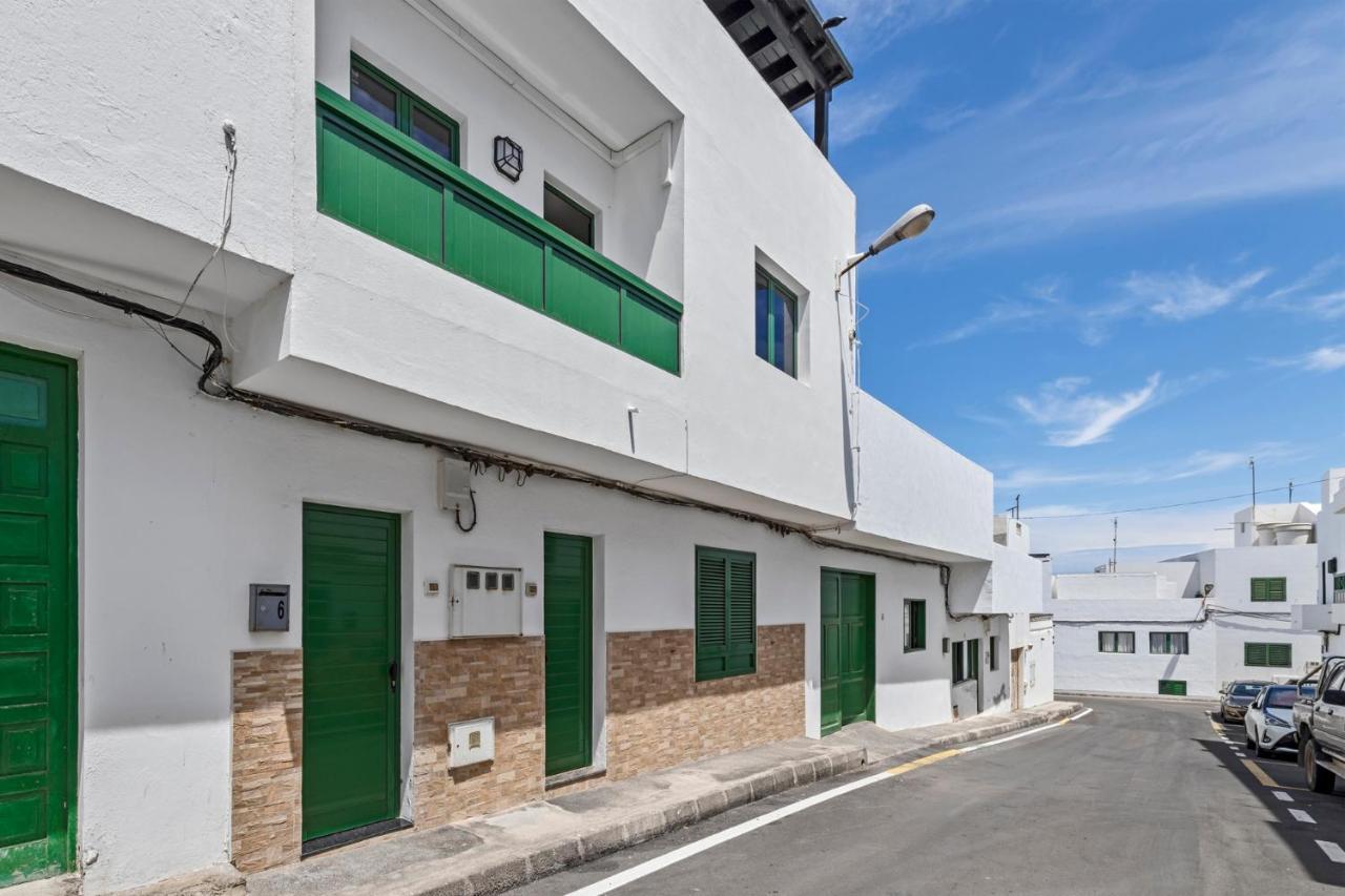 Home2book Charming Tinajo, Wifi * La Santa