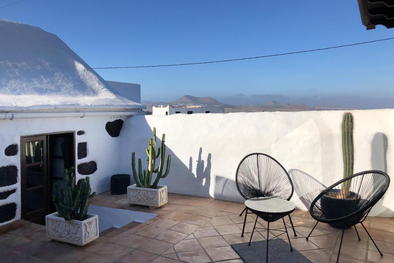 Casa Lupe. Art-inspired Courtyard House In Сasa de vacaciones *