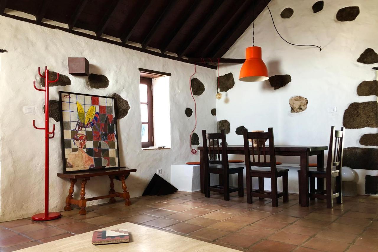 Casa Lupe. Art-inspired Courtyard House In * Teguise (Lanzarote)