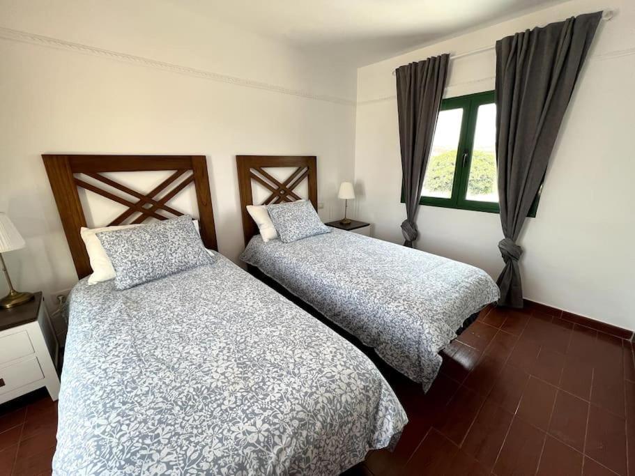 The Sallies - 3 Bedroom With Private Pool Holiday home *