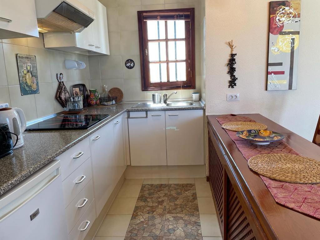 The White Dragos With Ocean View - Ac - Private Pool Apartment Tias