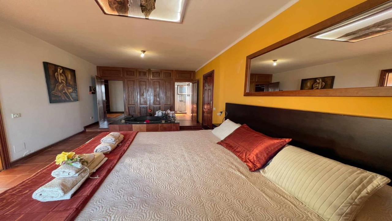 Preciosa Casa Cristian Y Maria Con Piscina Privada Villa *