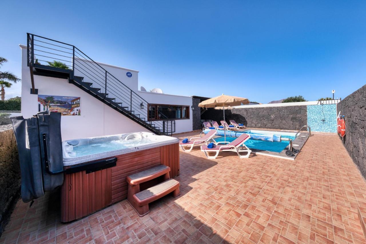Aurelia-pool, Jacuzzi And Solarium Playa Blanca (Lanzarote)