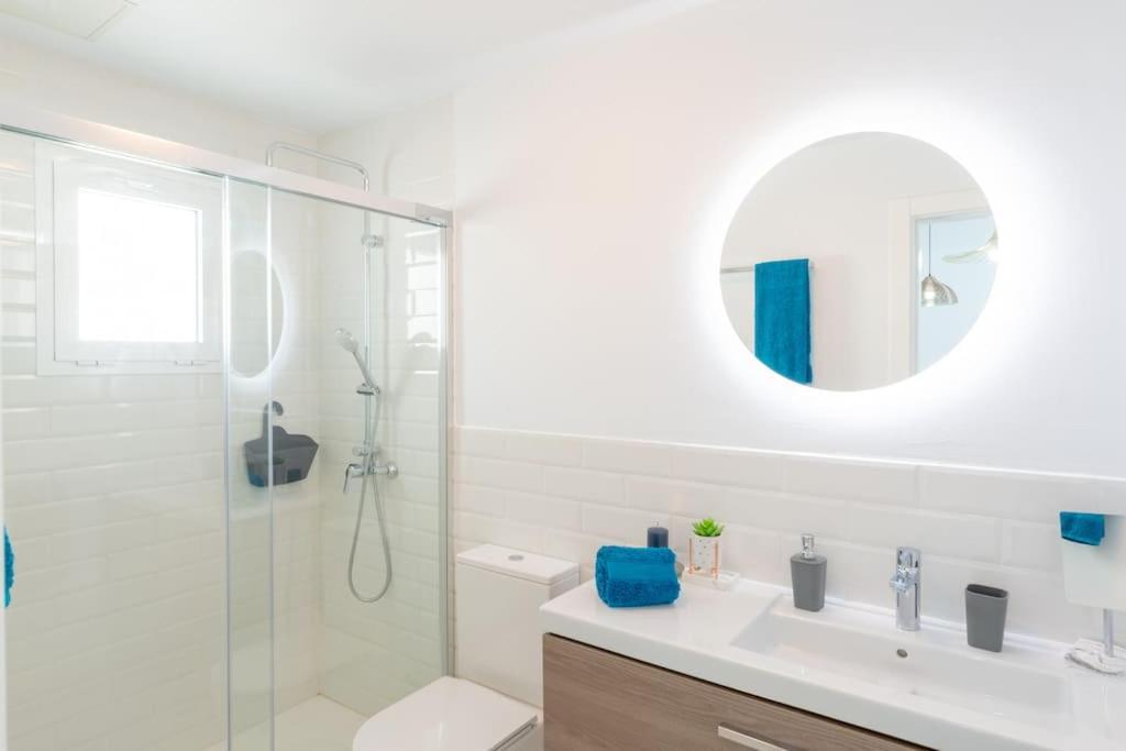 Casa Lolalo - Modern With Pool, 15min Walk To Marina Rubicon