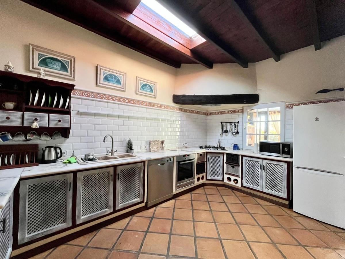Casa Tabobo 2 - Rural 2 Bedroom House With Sea Views