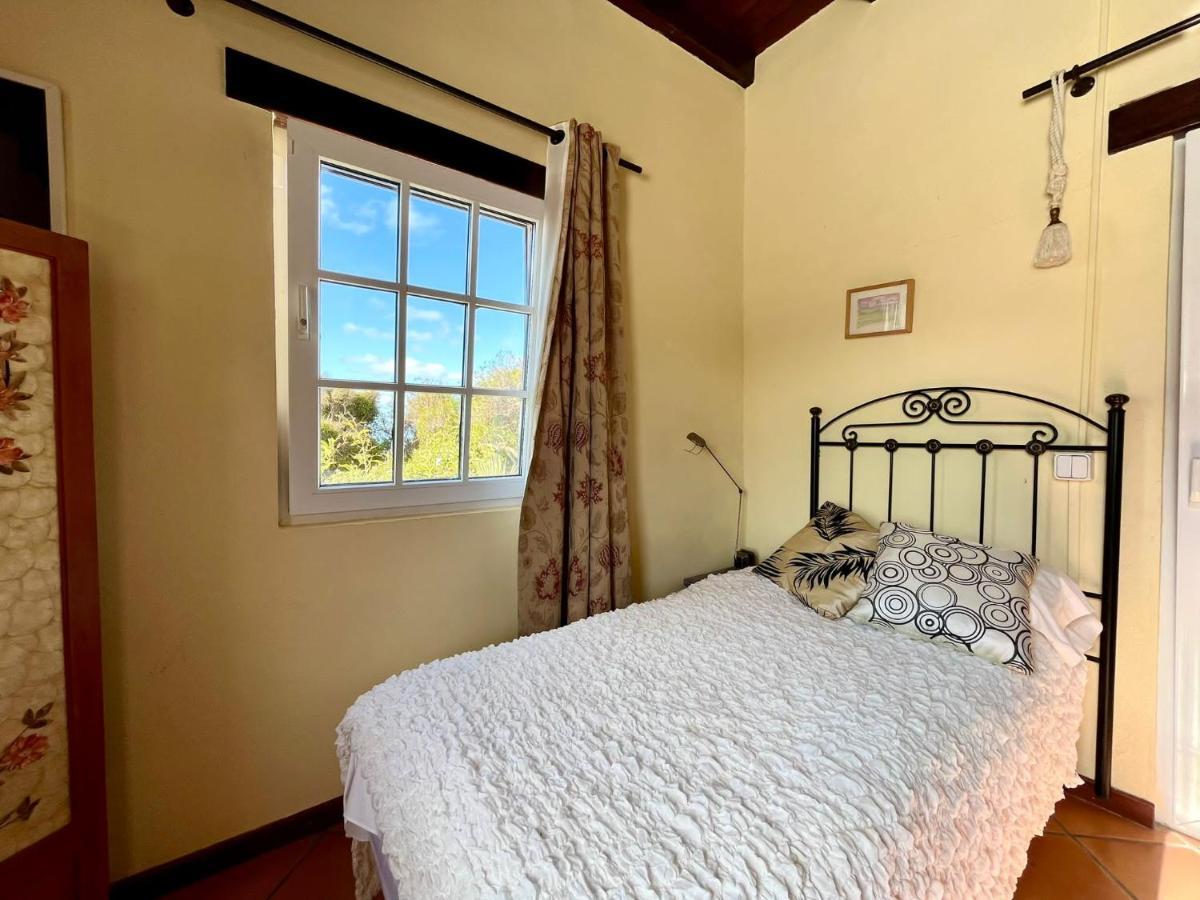 Сasa de vacaciones Casa Tabobo 2 - Rural 2 Bedroom House With Sea Views *