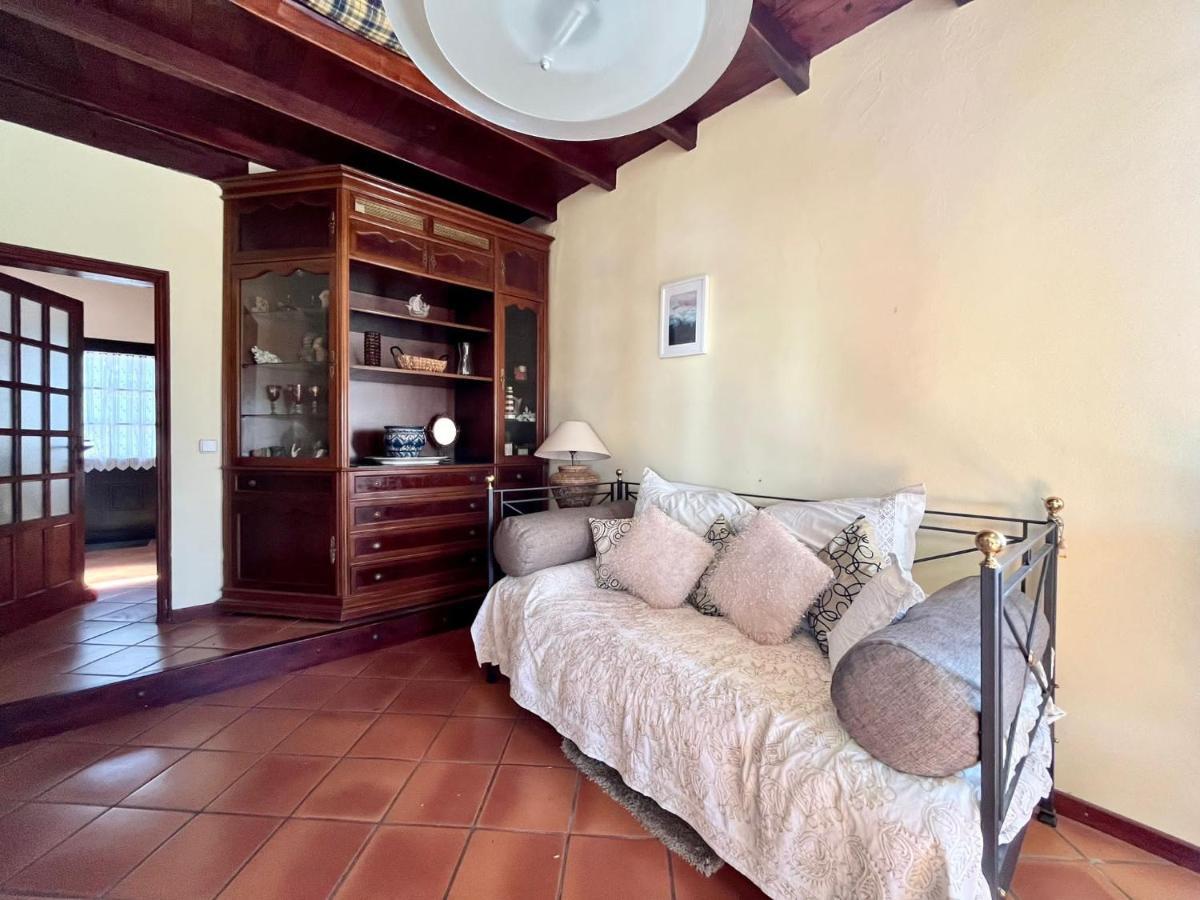 Casa Tabobo 2 - Rural 2 Bedroom House With Sea Views Tías