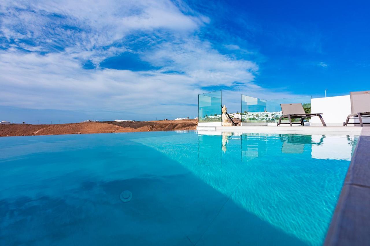 Papaya Villa Tias