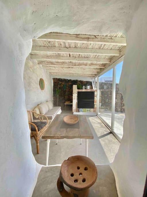 Casa Kira, * Macher