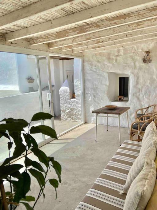 Casa Kira, * Macher