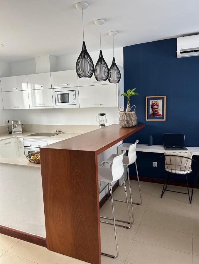 Casa Bleu 2 Floors ,2 Bedrooms ,equipped Kitchen ,balcony ,terrace And Grill * Puerto Calero