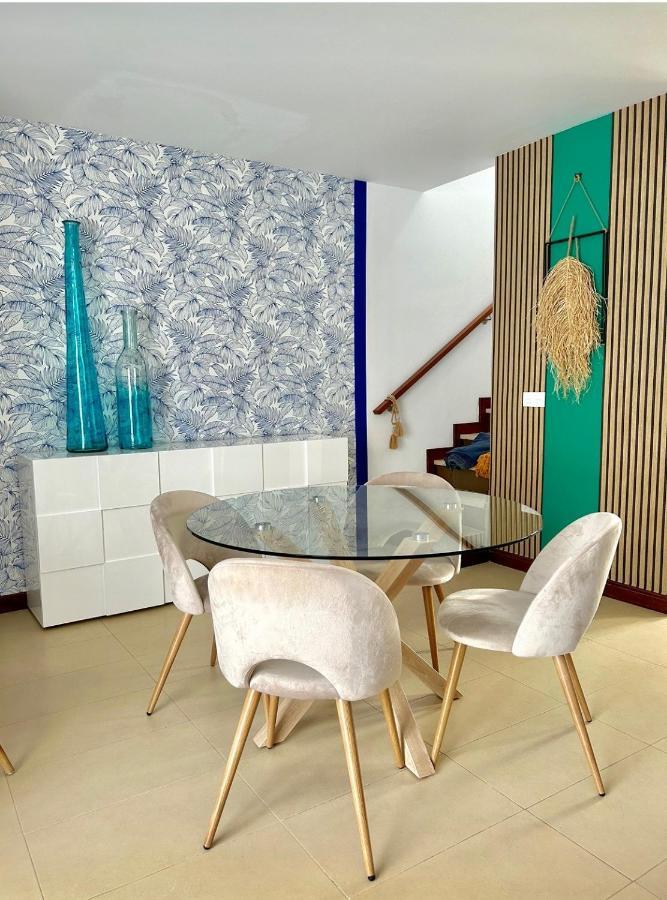 Сasa de vacaciones Casa Bleu 2 Floors ,2 Bedrooms ,equipped Kitchen ,balcony ,terrace And Grill
