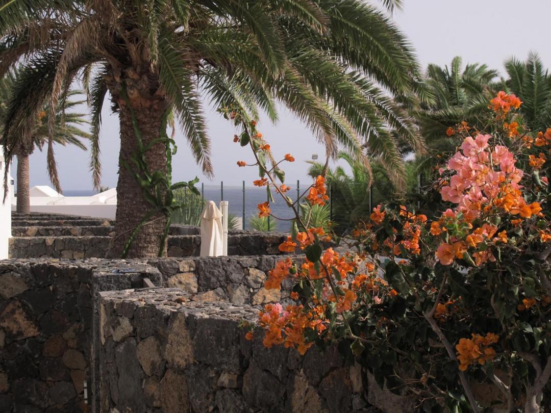 Goa Pool View, Playa Roca Sea Front Access - Free Ac - Wifi Apartamento