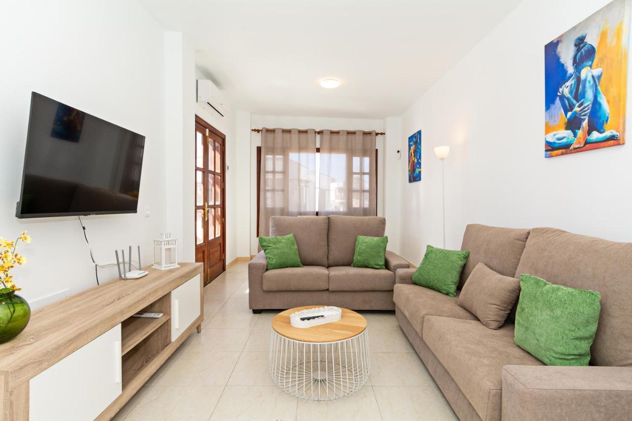 Place To Be By Pvl * Playa Blanca (Lanzarote)