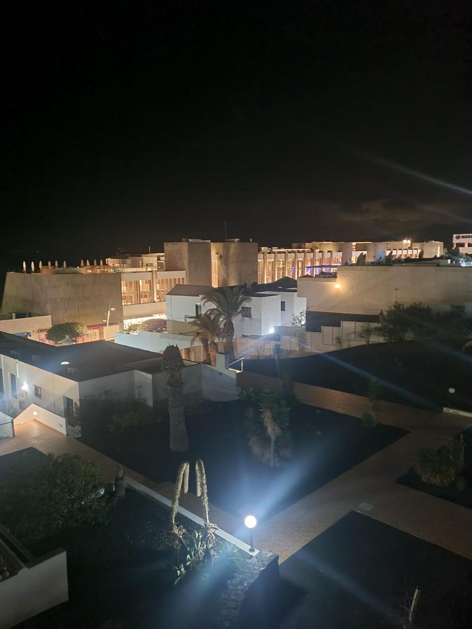 Apartamento 2 Bedroom Floor Close To