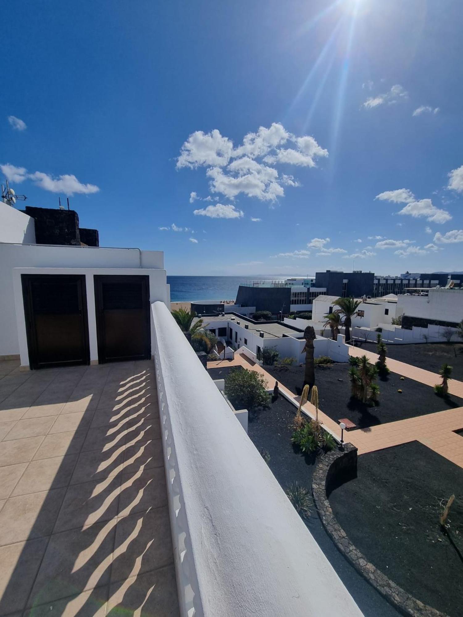2 Bedroom Floor Close To * Puerto del Carmen (Lanzarote)