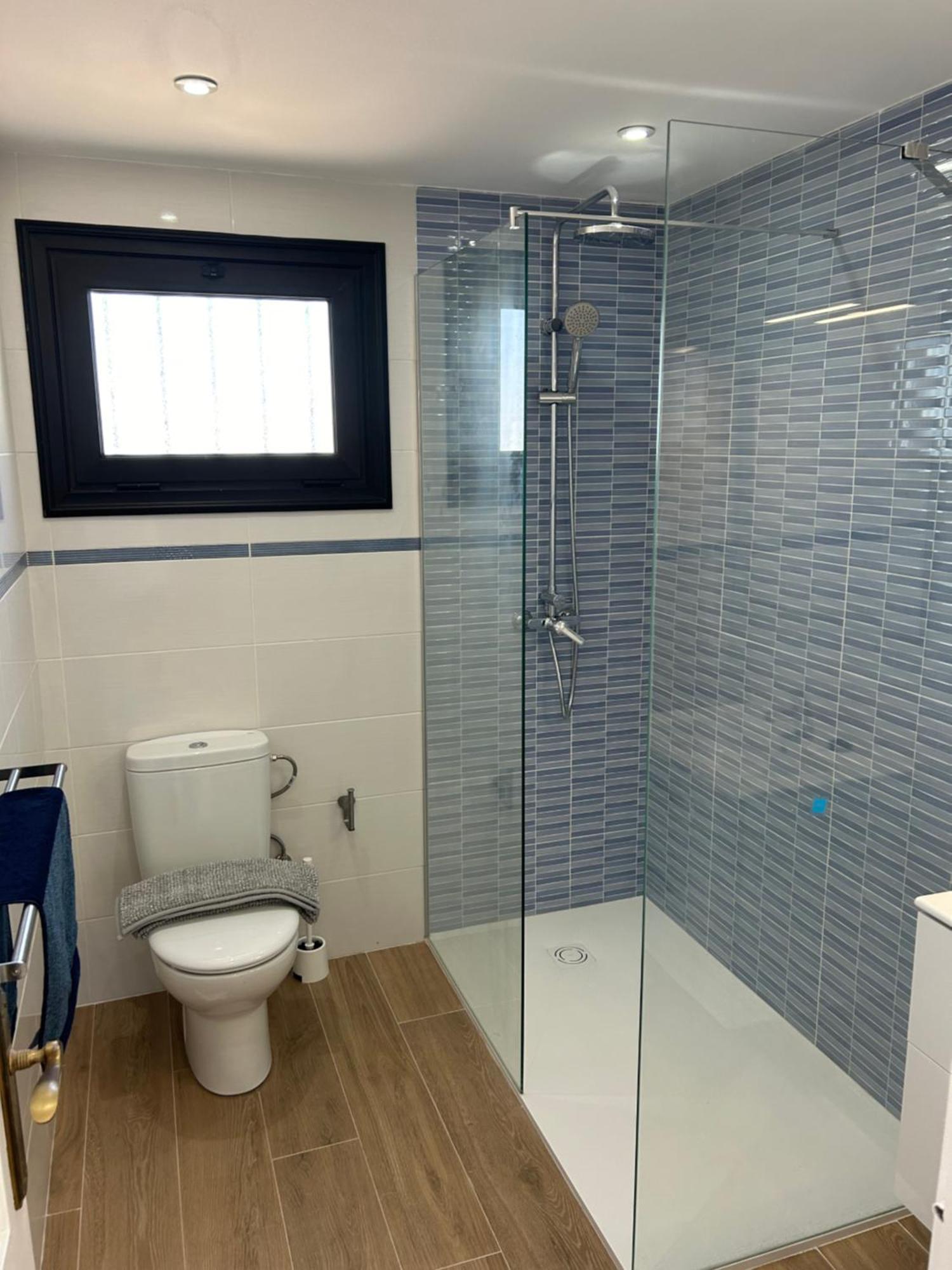 2 Bedroom Floor Close To Apartamento *