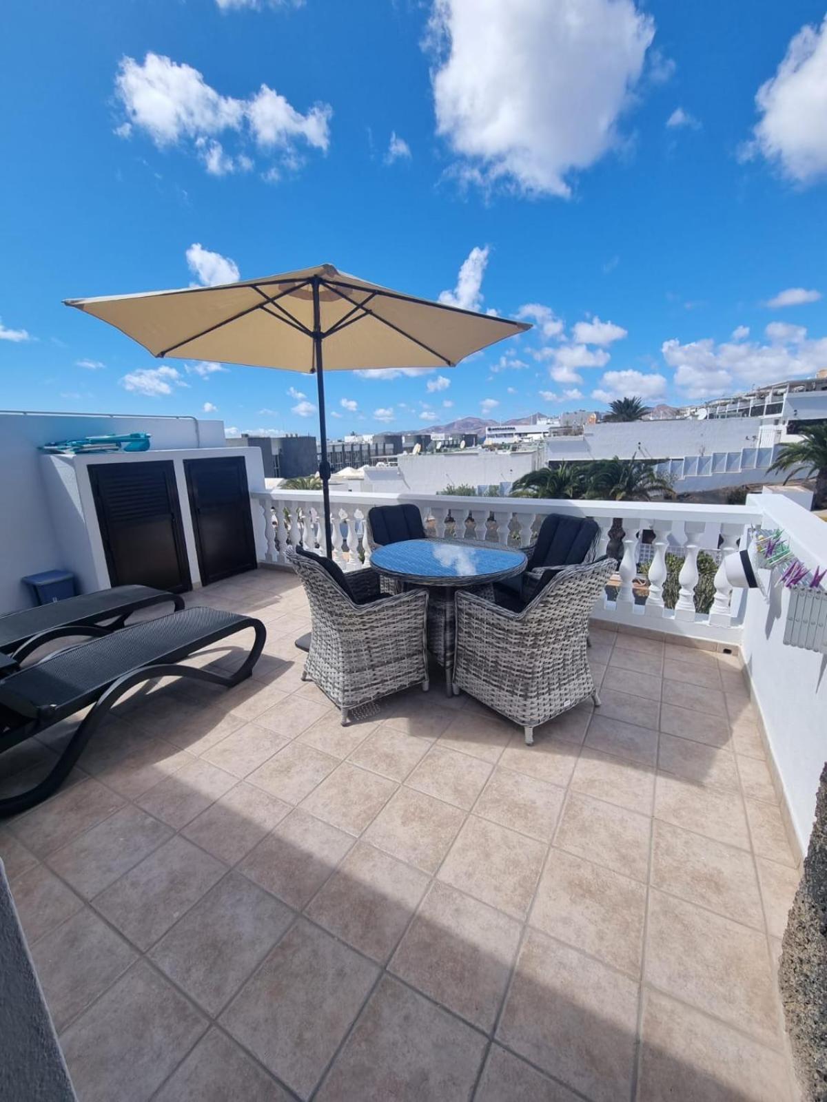 2 Bedroom Floor Close To Apartamento *
