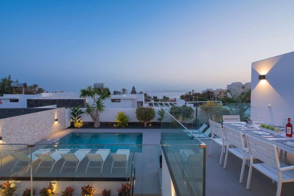 Villa Sunset Sights By Buenavilla *