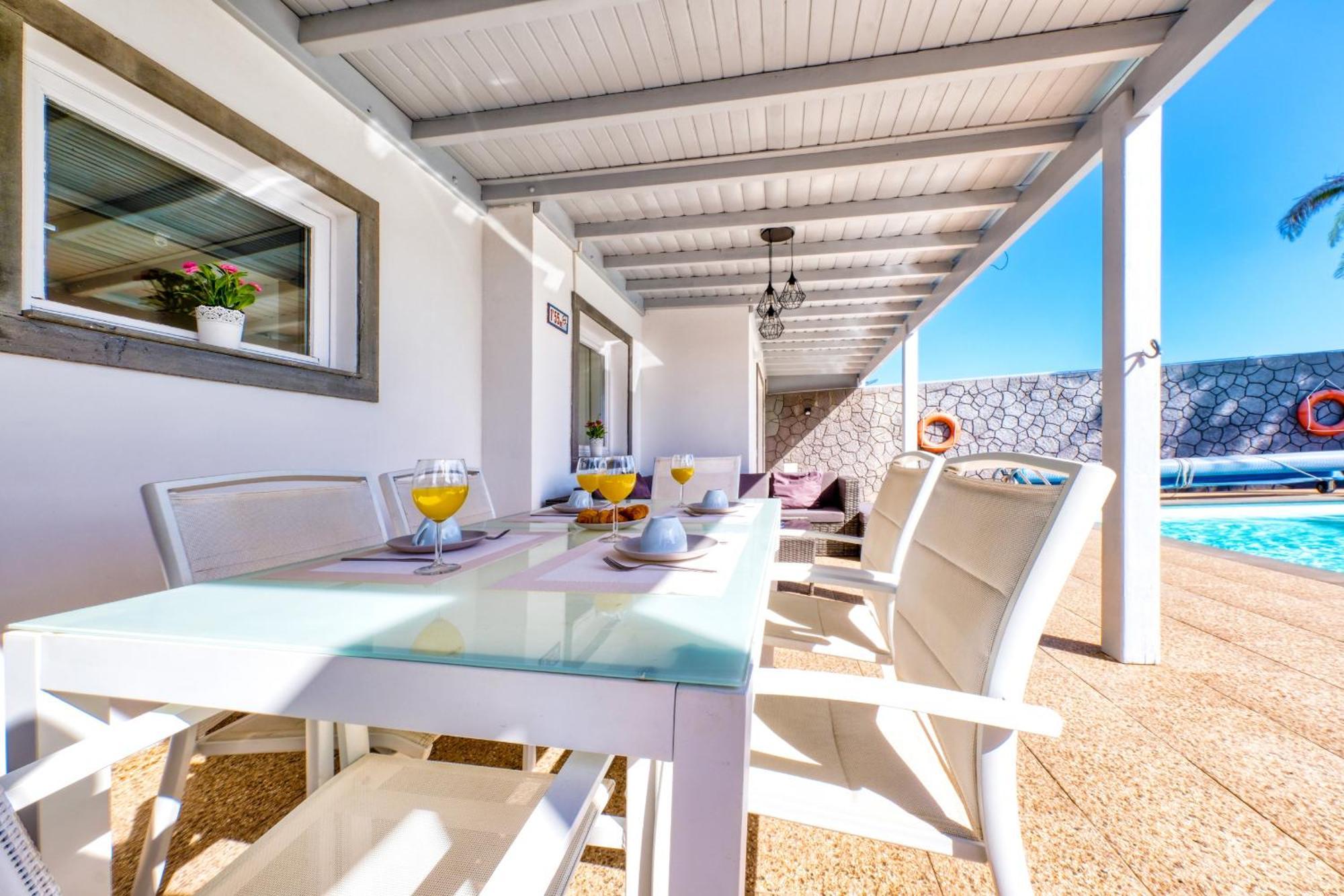 Сasa de vacaciones Blue Waves House Private Pool Playa Blanca (Lanzarote)