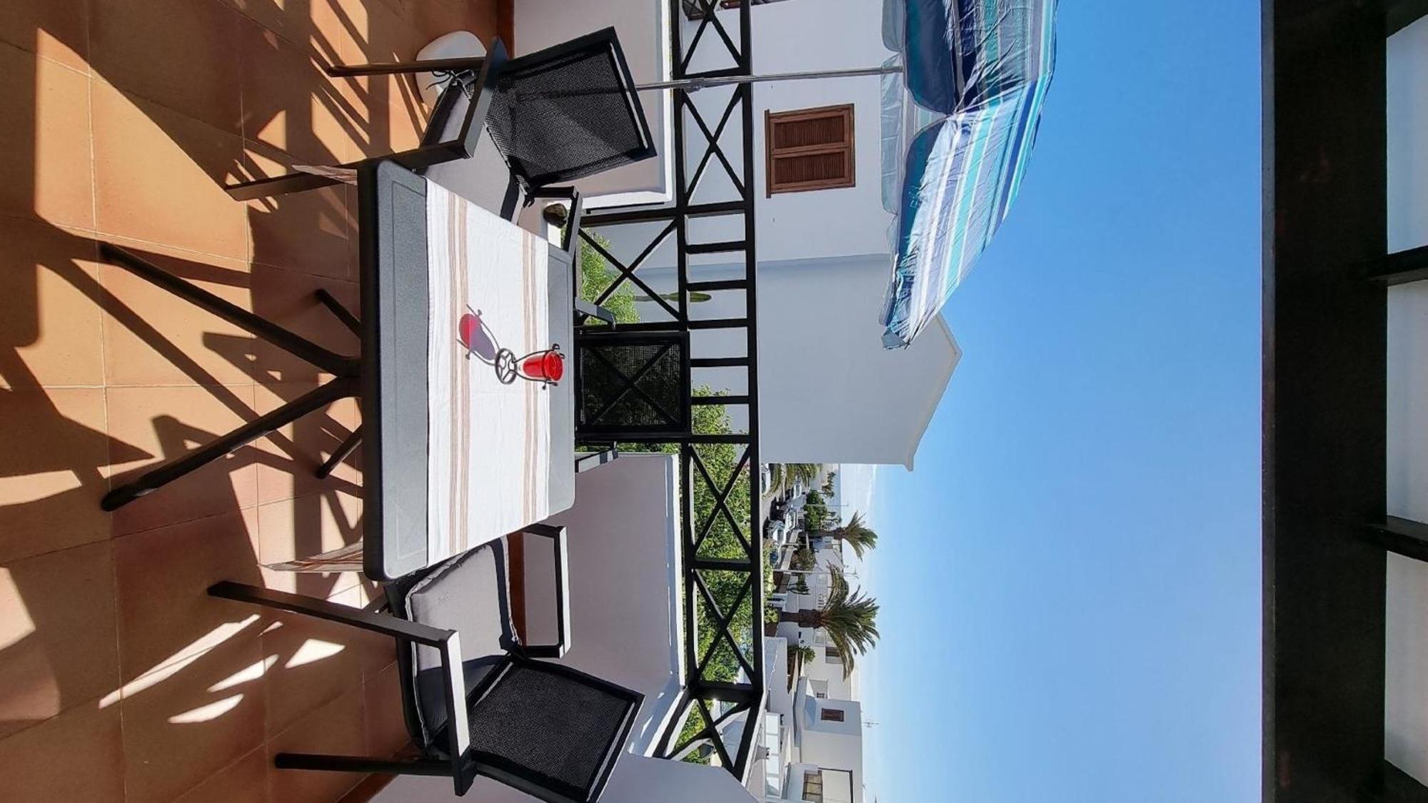 Apartamento In Playa Honda Mit Sonniger Terrasse Und Meerblick