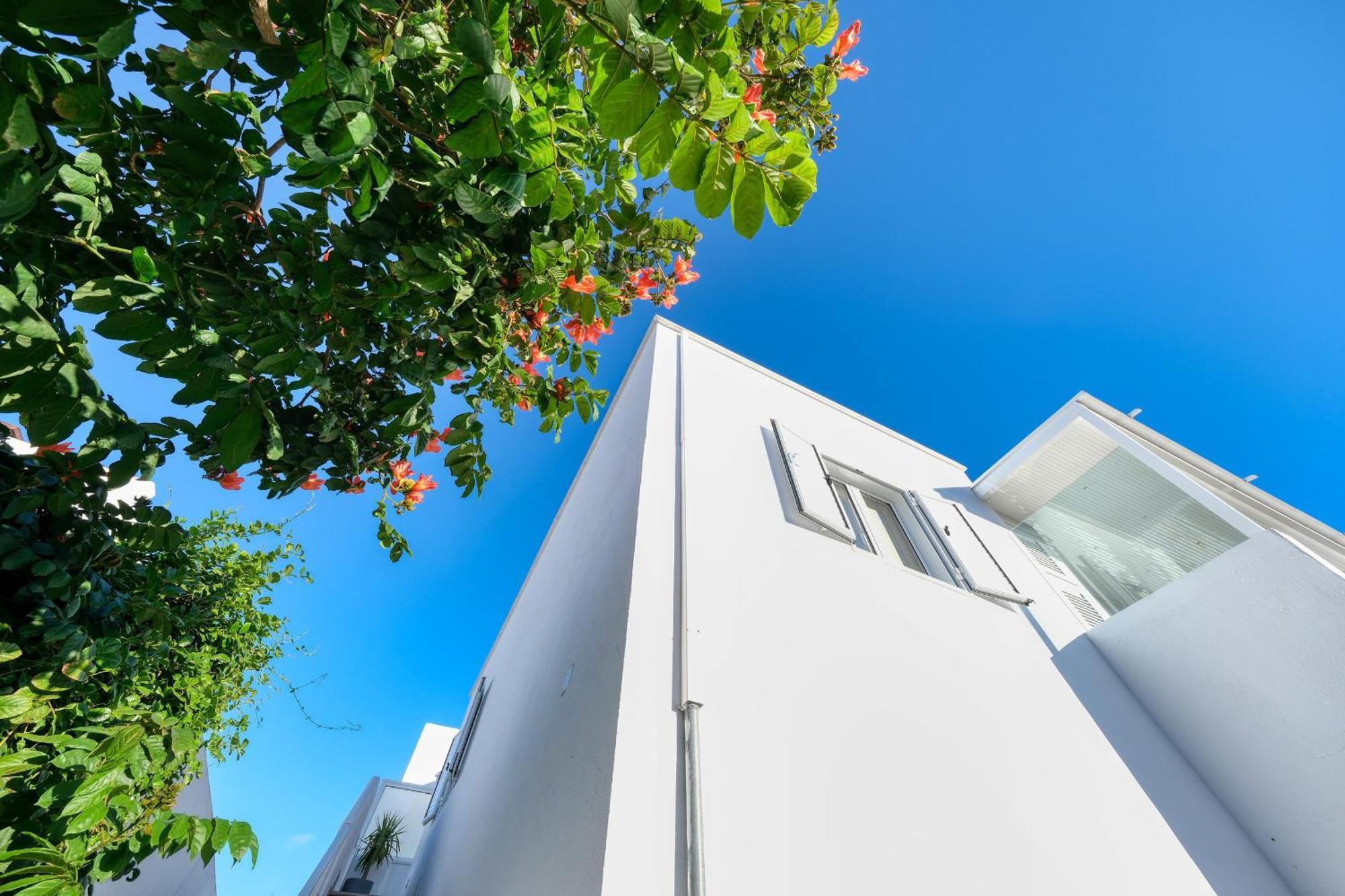 Holiday home La Joya Suites- Near The *