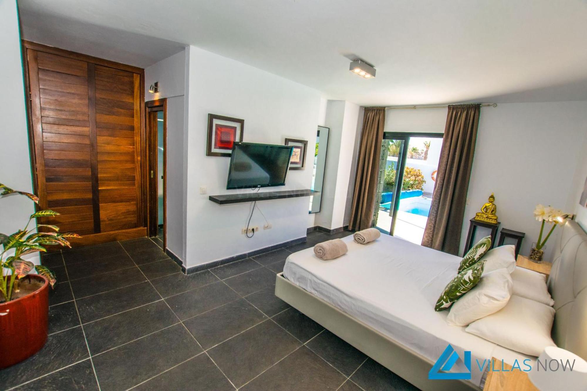 229 - Lanson By Now Ltd Playa Blanca (Lanzarote)