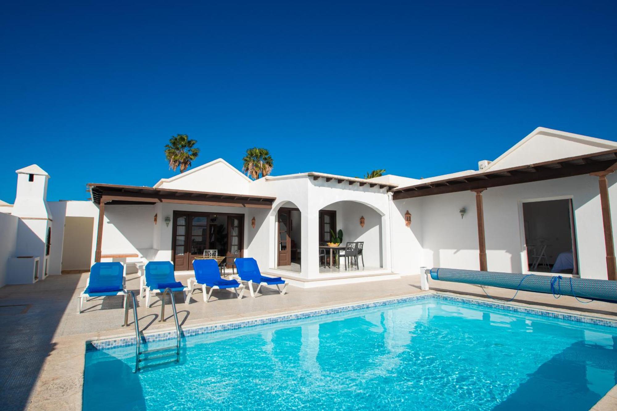 Villalia Leonor Villa *